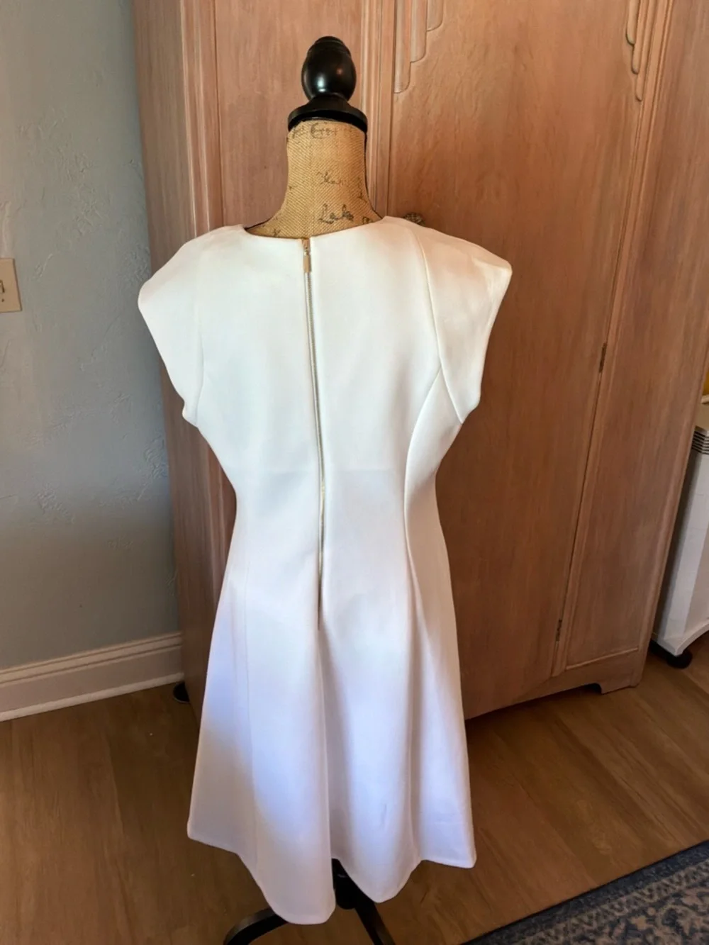 Calvin Klein Cap Sleeve V-Neck Scuba Crepe Midi Sheath Career White 12